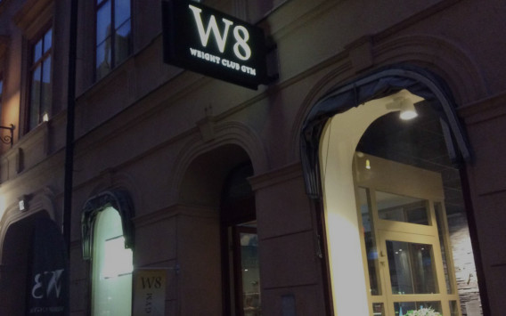 W8 Club